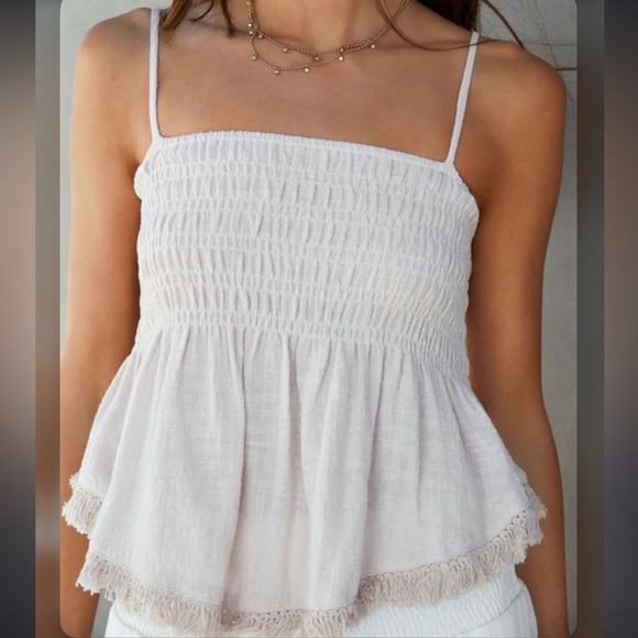 VICI COLLECTION 🌺 Haley Cotton Smocked Frayed Hem Babydoll Flowy Top Beige - Picture 2 of 8